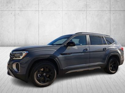 New 2026 Volkswagen Atlas Peak Edition