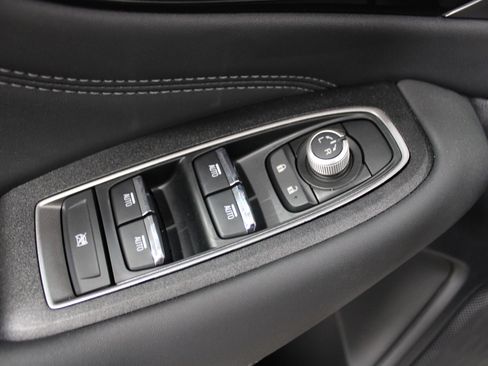 Certified 2025 Subaru Outback Limited AWD/4WD image 7
