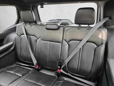 Used 2023 Jeep Grand Wagoneer 4WD w/ Flexible Seating Group image 12