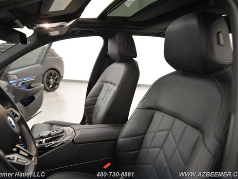 Used 2024 BMW i5 M60 w/ Premium Package image 15