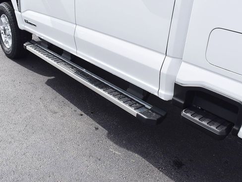 New 2026 Ford F250 XLT w/ FX4 Off-Road Package image 15