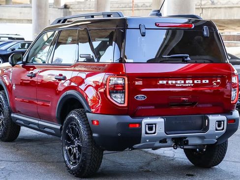 New 2025 Ford Bronco Sport Outer Banks w/ Sasquatch Outer Banks Package image 6