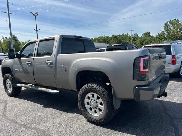 Used 2013 GMC Sierra 2500 Denali w/ Suspension Package, Off-Road AWD/4WD image 10