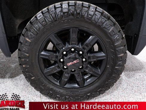 Used 2024 GMC Sierra 2500 AT4 w/ AT4 Preferred Package image 10