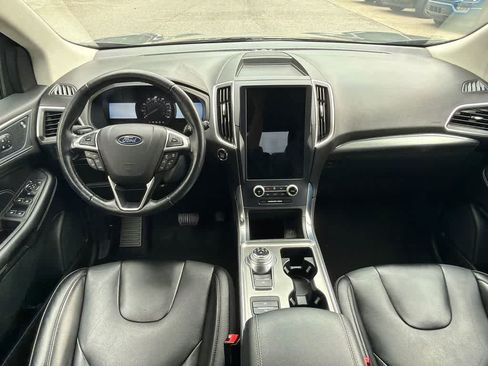 Used 2022 Ford Edge Titanium AWD/4WD image 19