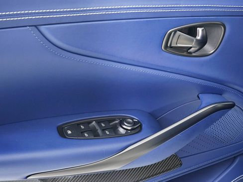 Used 2024 Aston Martin DBX 707 AWD/4WD image 33