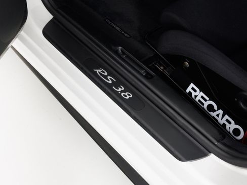 Used 2011 Porsche 911 GT3 RS RWD image 25