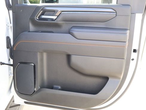 Certified 2025 GMC Sierra 2500 AT4 w/ AT4 Premium Plus Package AWD/4WD image 41
