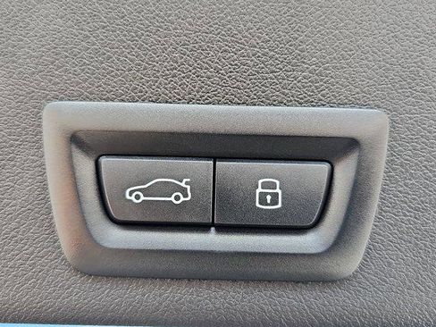 New 2026 BMW X6 xDrive40i image 13