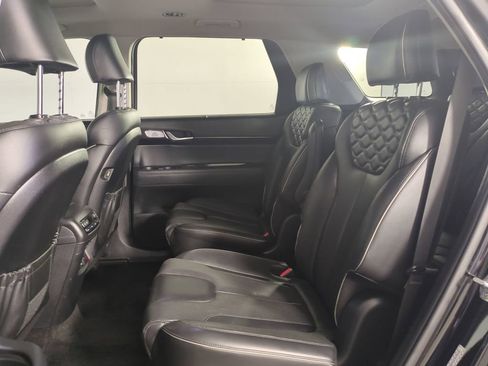 Used 2022 Hyundai Palisade Limited w/ Cargo Package FWD image 17