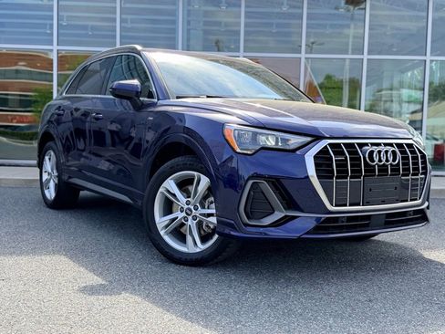 Used 2021 Audi Q3 2.0T Premium w/ Convenience Package AWD/4WD image 8