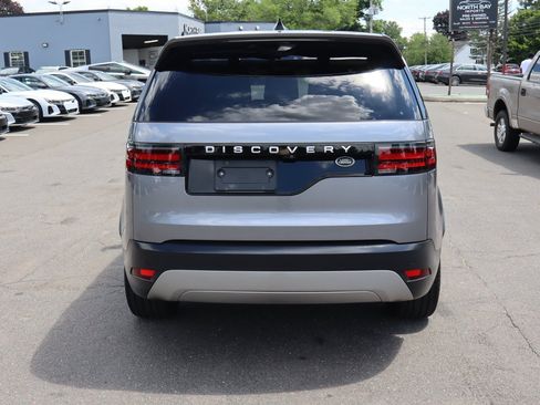 Used 2023 Land Rover Discovery S AWD/4WD image 6