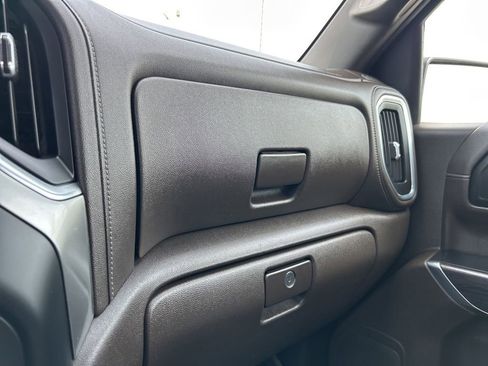 Used 2021 Chevrolet Silverado 1500 LTZ AWD/4WD image 26