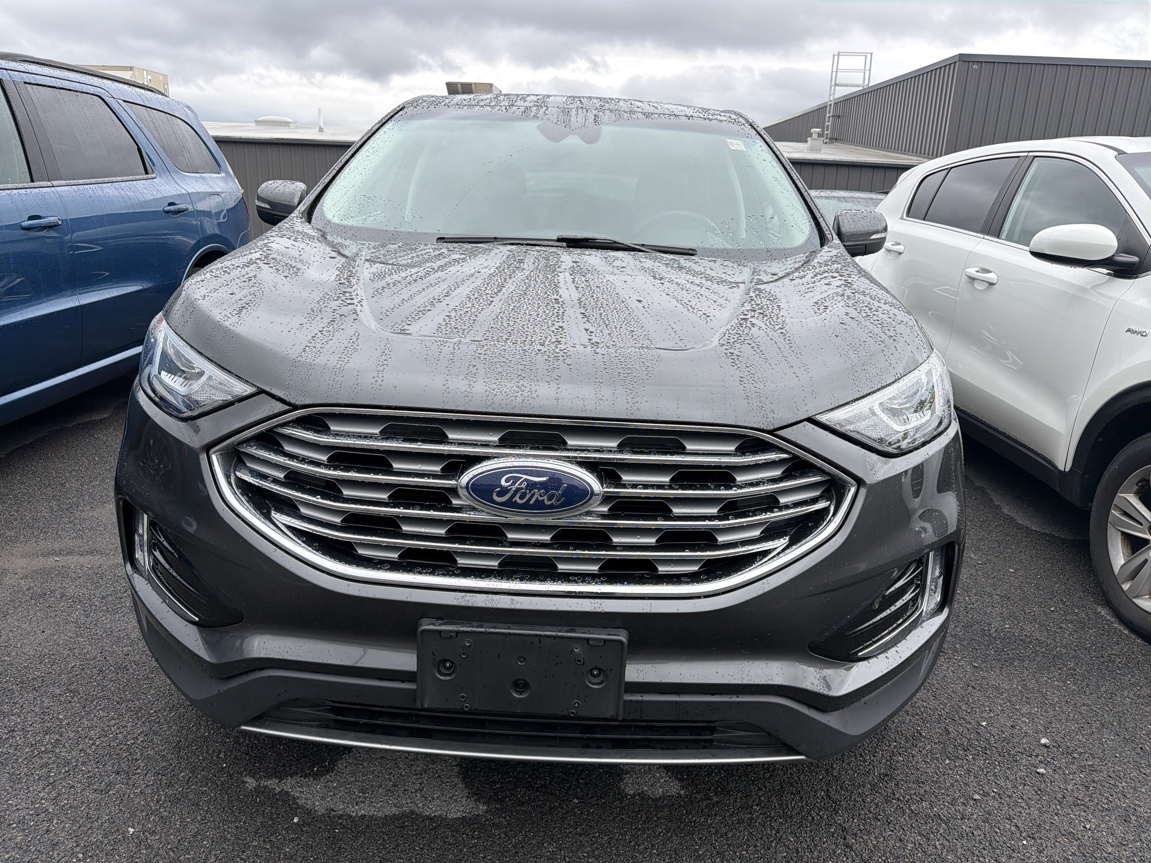 Used 2019 Ford Edge SEL w/ Equipment Group 201A AWD/4WD image 3