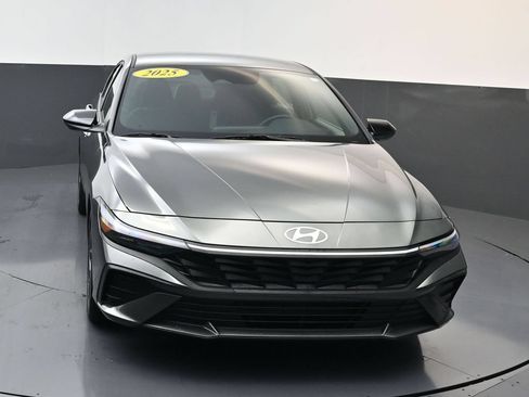 Certified 2025 Hyundai Elantra Sport w/ Cargo Package FWD image 9