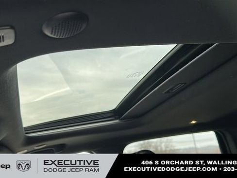 Used 2022 Jeep Grand Cherokee Limited w/ Tech Group image 10