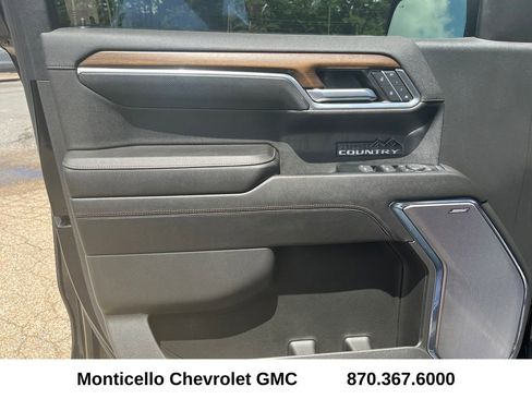 Used 2024 Chevrolet Silverado 1500 High Country w/ Midnight Edition AWD/4WD image 11