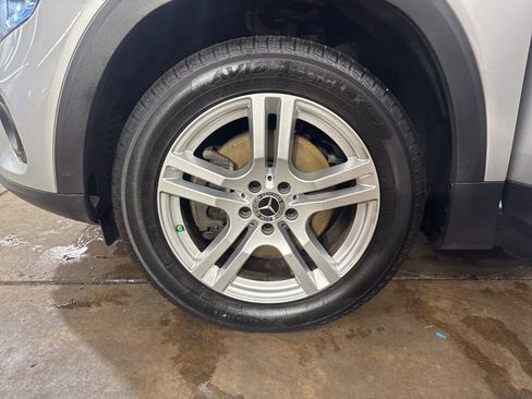 Used 2020 Mercedes-Benz GLB 250 GLB 250 image 27