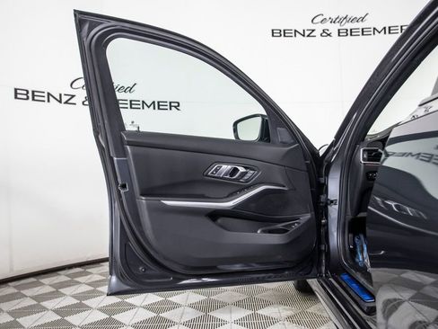 Used 2022 BMW 330i Sedan w/ M Sport Package image 20