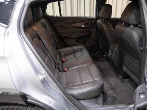 Used 2025 Buick Envista Sport Touring w/ Convenience I Package FWD image 13