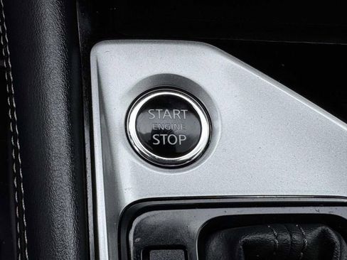 Used 2023 Nissan Altima 2.5 SV image 9