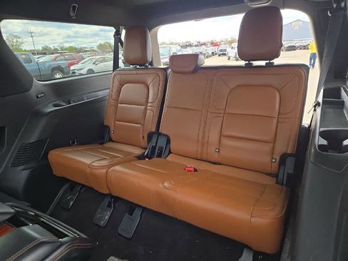 Used 2019 Lincoln Navigator L Reserve AWD/4WD image 8