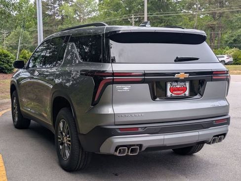 New 2026 Chevrolet Traverse LT FWD image 4