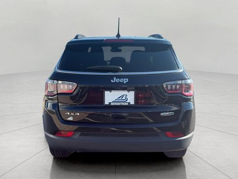 Used 2023 Jeep Compass Latitude AWD/4WD image 5