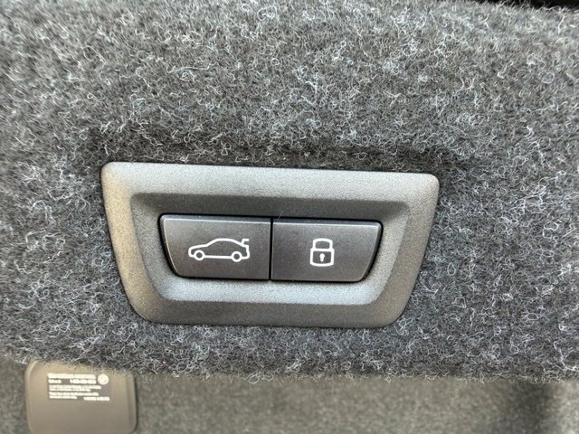Used 2026 BMW 540i xDrive AWD/4WD image 30