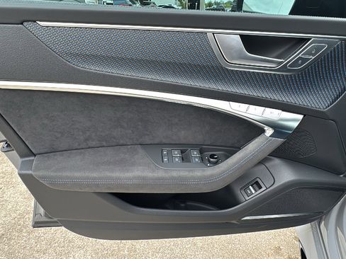 Used 2024 Audi RS 7 Performance AWD/4WD image 12