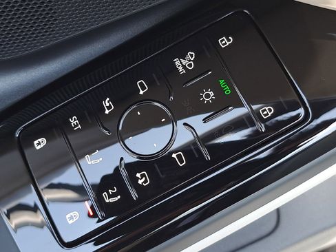 Certified 2025 Audi A6 e-tron Premium Plus w/ Premium Plus RWD image 31