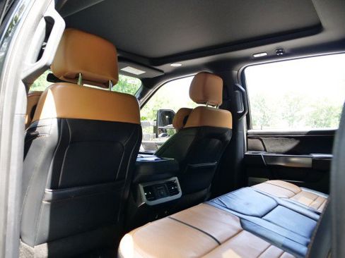 Used 2024 Ford F450 Platinum w/ FX4 Off-Road Package AWD/4WD image 35
