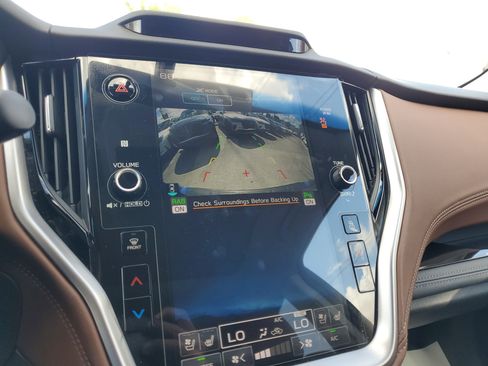 Used 2020 Subaru Outback Touring image 23