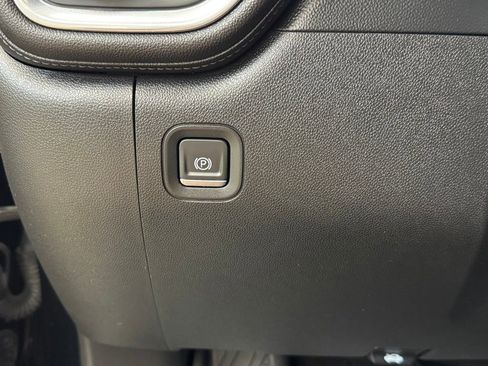 Used 2021 GMC Sierra 1500 Denali AWD/4WD image 30