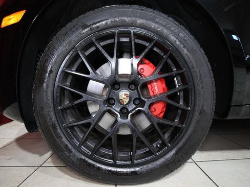 Used 2018 Porsche Macan GTS AWD/4WD image 7