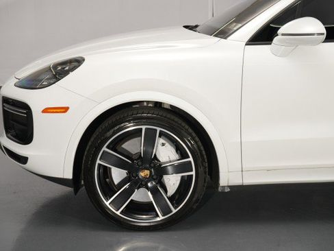 Used 2019 Porsche Cayenne Turbo AWD/4WD image 4