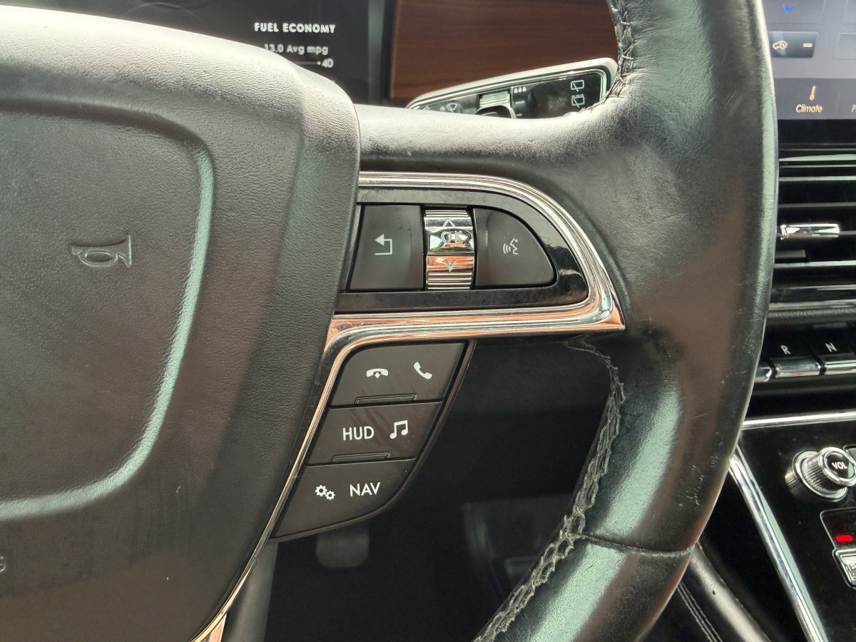 Used 2020 Lincoln Navigator Reserve w/ Equipment Group 208A Reserve AWD/4WD image 37