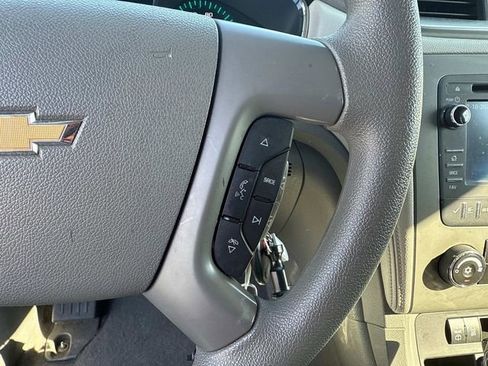 Used 2016 Chevrolet Traverse LS image 32