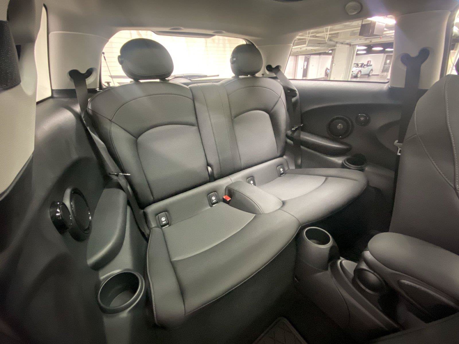 Used 2024 MINI Cooper SE FWD image 29