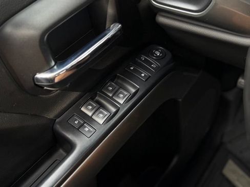 Used 2018 Chevrolet Silverado 1500 LT w/ All Star Edition AWD/4WD image 25
