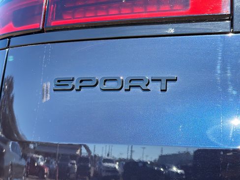New 2026 Land Rover Range Rover Sport Dynamic SE AWD/4WD image 11