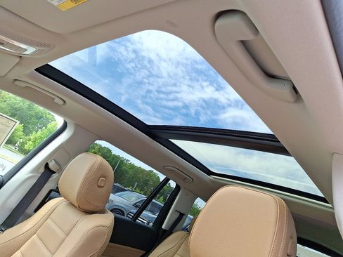 New 2026 Mercedes-Benz GLS 450 4MATIC image 8