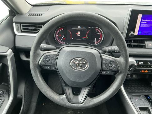 Used 2024 Toyota RAV4 XLE image 12