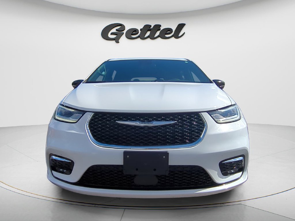 Used 2025 Chrysler Pacifica Select FWD image 8