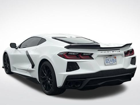 Used 2024 Chevrolet Corvette Stingray Preferred Cpe w/ Battery Protection Package RWD image 4