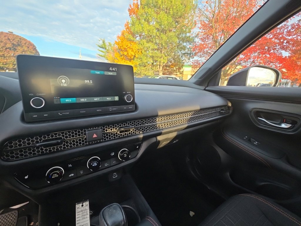 Certified 2024 Honda HR-V Sport image 19