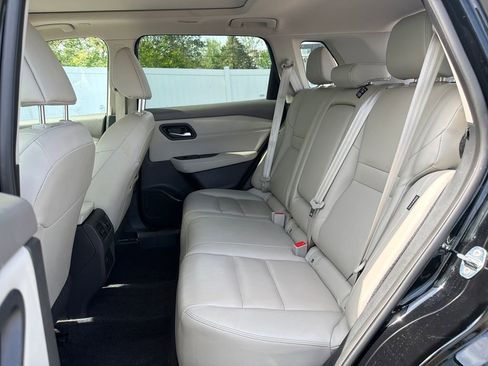 Used 2023 Nissan Rogue SL FWD image 32
