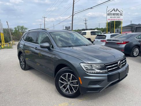 Used 2019 Volkswagen Tiguan SE image 5