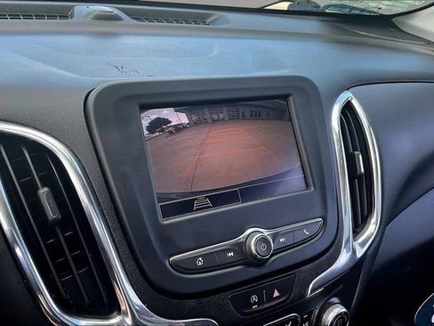 Used 2022 Chevrolet Equinox LT AWD/4WD image 14