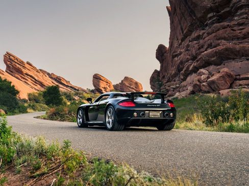 Used 2005 Porsche Carrera GT image 7